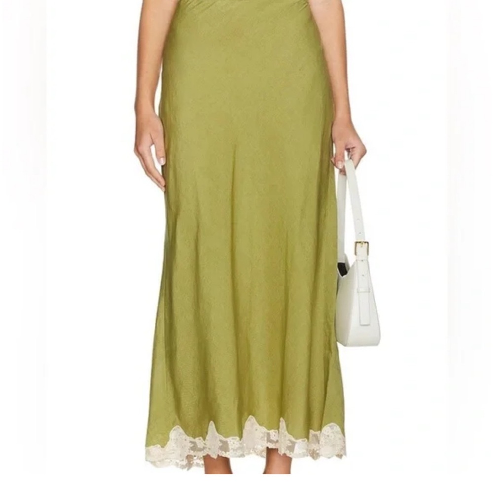 Elegant Green Lace Hem Skirt